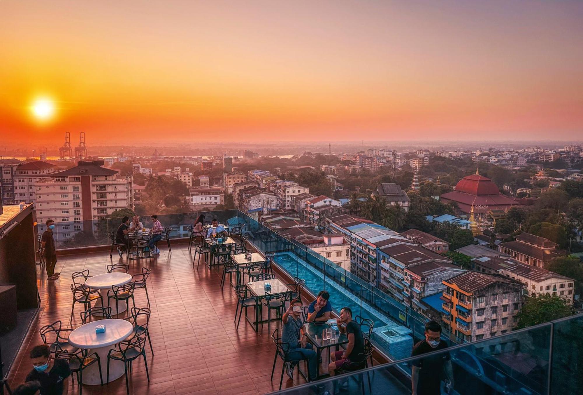 Hotel Sanchaung Yangon Exterior photo